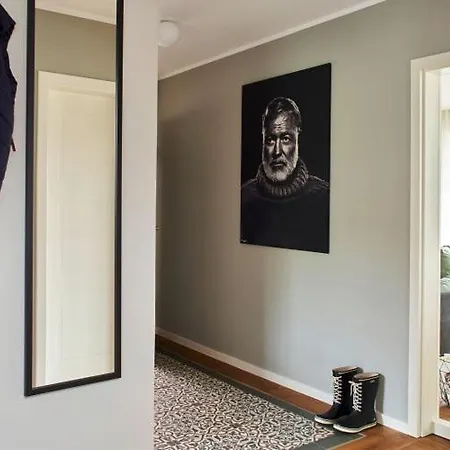 Miss Evans Macht Blau Appartement *