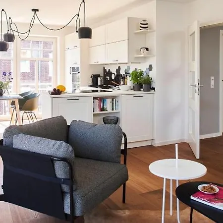 Miss Evans Macht Blau Appartement *